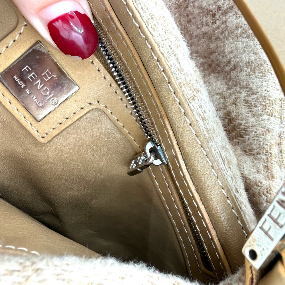 Fendi Zucca Cashmere Brown Baguette Shoulder Bag - Picture 11 of 12